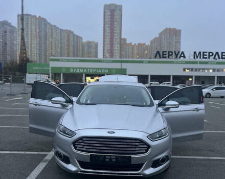 Серый Форд Фьюжн, объемом двигателя 0 л и пробегом 181 тыс. км за 11400 $, фото 1 на Automoto.ua