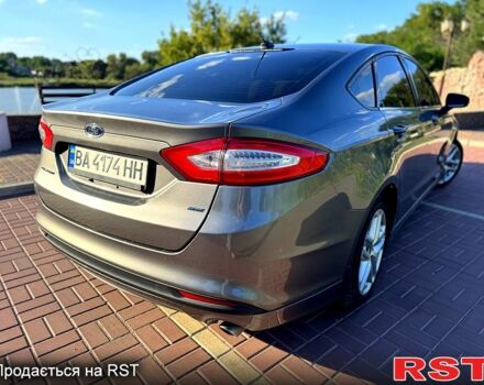 Серый Форд Фьюжн, объемом двигателя 2.5 л и пробегом 264 тыс. км за 9000 $, фото 3 на Automoto.ua