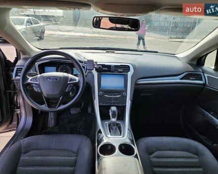 Серый Форд Фьюжн, объемом двигателя 2.5 л и пробегом 147 тыс. км за 8800 $, фото 18 на Automoto.ua