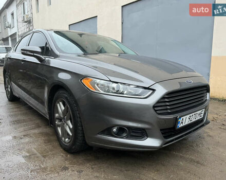 Серый Форд Фьюжн, объемом двигателя 2.49 л и пробегом 195 тыс. км за 9200 $, фото 4 на Automoto.ua