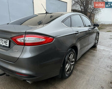 Серый Форд Фьюжн, объемом двигателя 2.49 л и пробегом 195 тыс. км за 9200 $, фото 6 на Automoto.ua