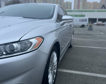 Серый Форд Фьюжн, объемом двигателя 0 л и пробегом 181 тыс. км за 11400 $, фото 11 на Automoto.ua