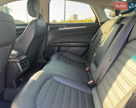 Серый Форд Фьюжн, объемом двигателя 2.49 л и пробегом 205 тыс. км за 9000 $, фото 17 на Automoto.ua