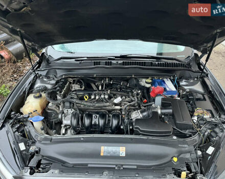 Серый Форд Фьюжн, объемом двигателя 2.49 л и пробегом 195 тыс. км за 9200 $, фото 17 на Automoto.ua