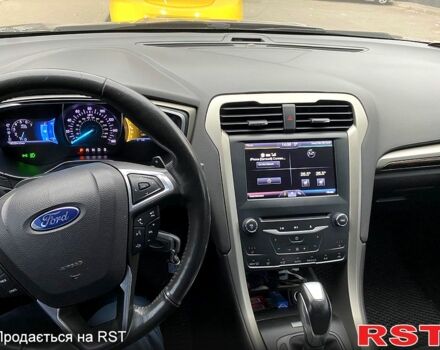 Серый Форд Фьюжн, объемом двигателя 2 л и пробегом 192 тыс. км за 10800 $, фото 2 на Automoto.ua