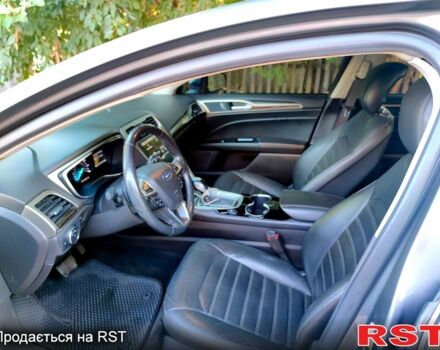 Сірий Форд Фьюжен, об'ємом двигуна 2 л та пробігом 197 тис. км за 8500 $, фото 5 на Automoto.ua