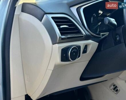 Серый Форд Фьюжн, объемом двигателя 2 л и пробегом 181 тыс. км за 11499 $, фото 9 на Automoto.ua