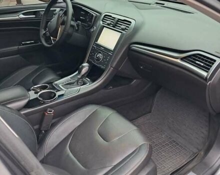 Сірий Форд Фьюжен, об'ємом двигуна 2 л та пробігом 186 тис. км за 12500 $, фото 10 на Automoto.ua