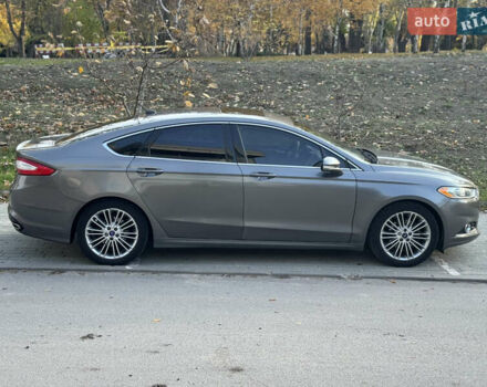 Серый Форд Фьюжн, объемом двигателя 2 л и пробегом 248 тыс. км за 8100 $, фото 6 на Automoto.ua