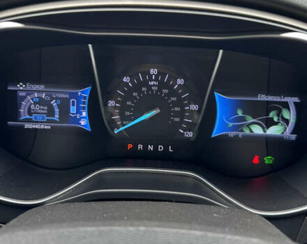 Серый Форд Фьюжн, объемом двигателя 2 л и пробегом 202 тыс. км за 12000 $, фото 9 на Automoto.ua