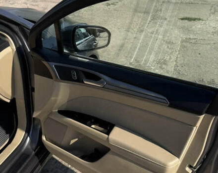 Сірий Форд Фьюжен, об'ємом двигуна 2.4 л та пробігом 200 тис. км за 9000 $, фото 5 на Automoto.ua