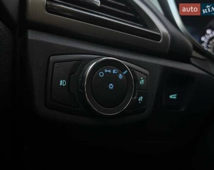 Серый Форд Фьюжн, объемом двигателя 1.6 л и пробегом 223 тыс. км за 9990 $, фото 18 на Automoto.ua