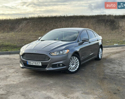 Серый Форд Фьюжн, объемом двигателя 2 л и пробегом 244 тыс. км за 9999 $, фото 1 на Automoto.ua
