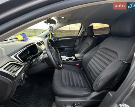 Серый Форд Фьюжн, объемом двигателя 2 л и пробегом 244 тыс. км за 9999 $, фото 19 на Automoto.ua