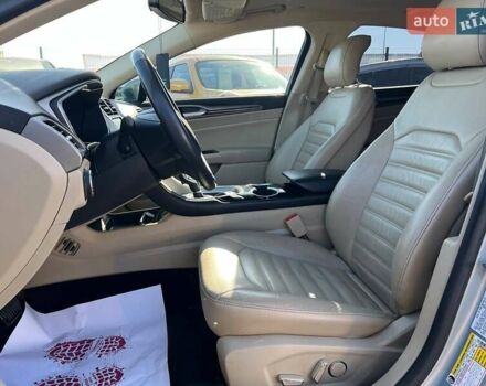 Серый Форд Фьюжн, объемом двигателя 2 л и пробегом 181 тыс. км за 11499 $, фото 17 на Automoto.ua