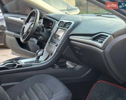 Сірий Форд Фьюжен, об'ємом двигуна 1.5 л та пробігом 250 тис. км за 7600 $, фото 29 на Automoto.ua