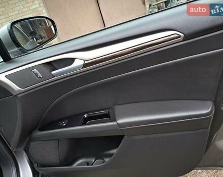 Серый Форд Фьюжн, объемом двигателя 1.6 л и пробегом 198 тыс. км за 8300 $, фото 15 на Automoto.ua