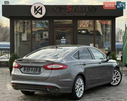 Серый Форд Фьюжн, объемом двигателя 2 л и пробегом 104 тыс. км за 10800 $, фото 6 на Automoto.ua