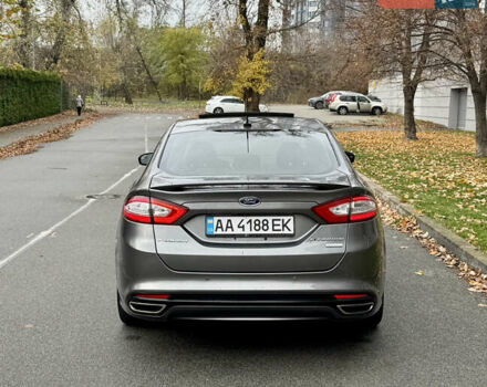 Сірий Форд Фьюжен, об'ємом двигуна 2 л та пробігом 248 тис. км за 7300 $, фото 6 на Automoto.ua