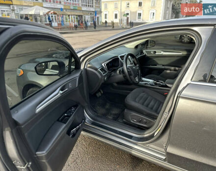 Серый Форд Фьюжн, объемом двигателя 2 л и пробегом 244 тыс. км за 9650 $, фото 8 на Automoto.ua