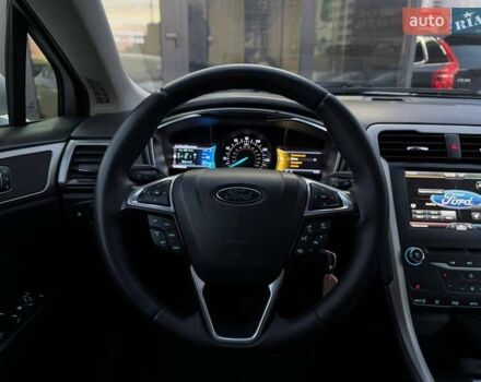 Серый Форд Фьюжн, объемом двигателя 1.6 л и пробегом 223 тыс. км за 9990 $, фото 14 на Automoto.ua