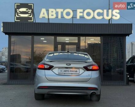 Серый Форд Фьюжн, объемом двигателя 1.6 л и пробегом 223 тыс. км за 9990 $, фото 6 на Automoto.ua