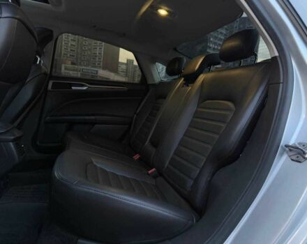 Сірий Форд Фьюжен, об'ємом двигуна 0 л та пробігом 223 тис. км за 9990 $, фото 9 на Automoto.ua