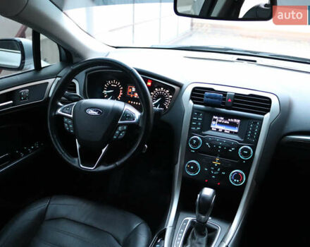 Серый Форд Фьюжн, объемом двигателя 1.6 л и пробегом 87 тыс. км за 8700 $, фото 9 на Automoto.ua