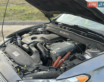 Серый Форд Фьюжн, объемом двигателя 2 л и пробегом 244 тыс. км за 9999 $, фото 24 на Automoto.ua