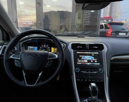 Сірий Форд Фьюжен, об'ємом двигуна 0 л та пробігом 223 тис. км за 9990 $, фото 13 на Automoto.ua