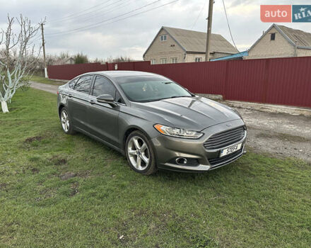 Сірий Форд Фьюжен, об'ємом двигуна 2.49 л та пробігом 211 тис. км за 9200 $, фото 22 на Automoto.ua