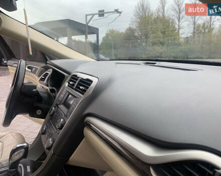 Форд Фьюжн 2013 в Надворной на Automoto.ua Серый Форд Фьюжн, объемом двигателя 1.6 л и пробегом 258 тыс. км за 8500 $, фото 25 на Automoto.ua