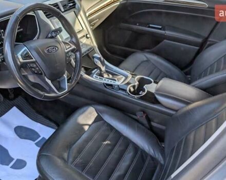 Сірий Форд Фьюжен, об'ємом двигуна 2 л та пробігом 235 тис. км за 12000 $, фото 2 на Automoto.ua