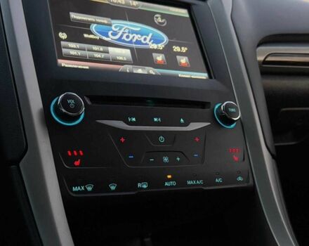 Сірий Форд Фьюжен, об'ємом двигуна 0 л та пробігом 223 тис. км за 9990 $, фото 20 на Automoto.ua