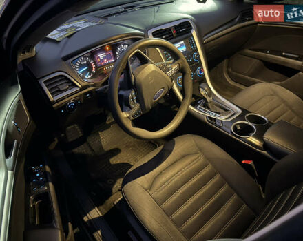 Серый Форд Фьюжн, объемом двигателя 2.52 л и пробегом 272 тыс. км за 6900 $, фото 11 на Automoto.ua