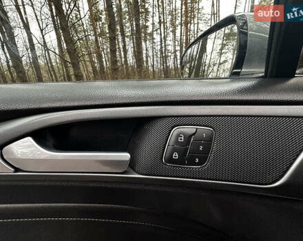 Сірий Форд Фьюжен, об'ємом двигуна 2 л та пробігом 250 тис. км за 7400 $, фото 27 на Automoto.ua