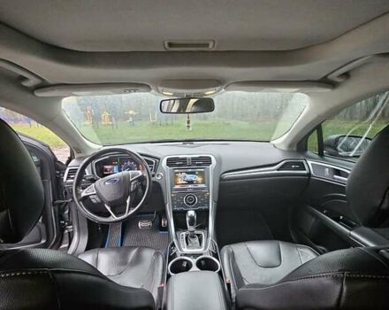 Серый Форд Фьюжн, объемом двигателя 2 л и пробегом 237 тыс. км за 10500 $, фото 4 на Automoto.ua