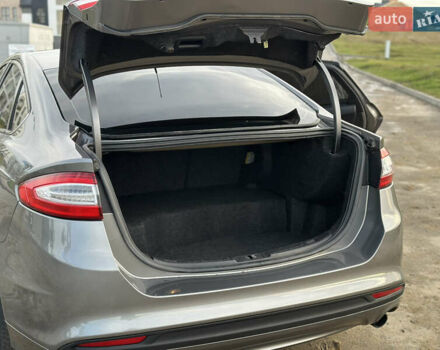 Серый Форд Фьюжн, объемом двигателя 2 л и пробегом 244 тыс. км за 9999 $, фото 21 на Automoto.ua