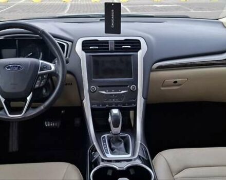 Серый Форд Фьюжн, объемом двигателя 2 л и пробегом 180 тыс. км за 10700 $, фото 8 на Automoto.ua