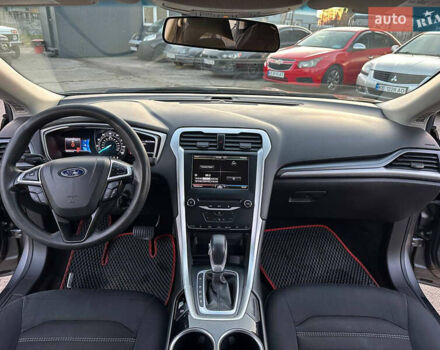 Сірий Форд Фьюжен, об'ємом двигуна 1.5 л та пробігом 250 тис. км за 7600 $, фото 16 на Automoto.ua