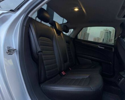 Сірий Форд Фьюжен, об'ємом двигуна 0 л та пробігом 223 тис. км за 9990 $, фото 10 на Automoto.ua