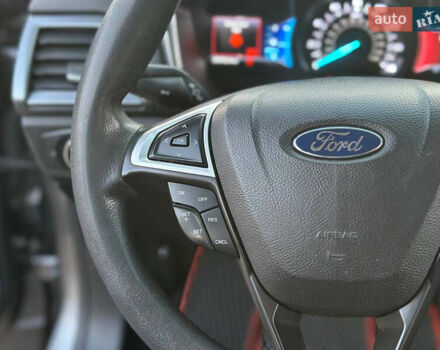 Сірий Форд Фьюжен, об'ємом двигуна 1.5 л та пробігом 250 тис. км за 7600 $, фото 19 на Automoto.ua