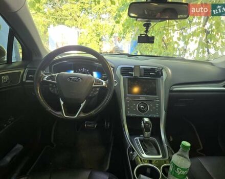 Серый Форд Фьюжн, объемом двигателя 2 л и пробегом 255 тыс. км за 15000 $, фото 1 на Automoto.ua