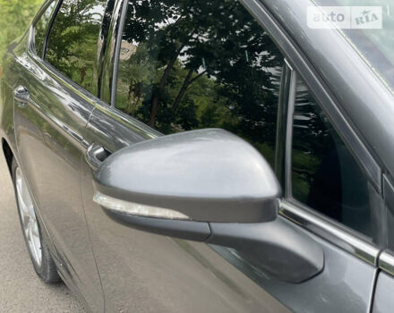 Сірий Форд Фьюжен, об'ємом двигуна 2.5 л та пробігом 196 тис. км за 8888 $, фото 17 на Automoto.ua