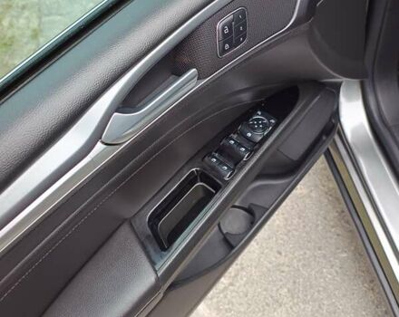 Сірий Форд Фьюжен, об'ємом двигуна 2 л та пробігом 231 тис. км за 10900 $, фото 15 на Automoto.ua