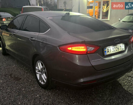 Серый Форд Фьюжн, объемом двигателя 2.52 л и пробегом 272 тыс. км за 6900 $, фото 7 на Automoto.ua