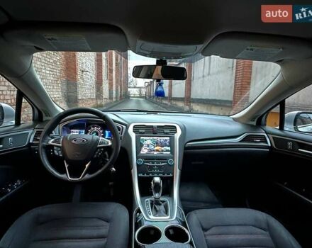 Серый Форд Фьюжн, объемом двигателя 1.6 л и пробегом 255 тыс. км за 8499 $, фото 44 на Automoto.ua