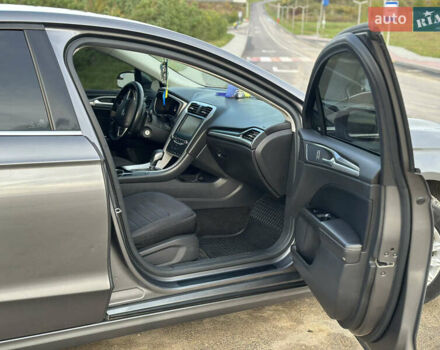 Серый Форд Фьюжн, объемом двигателя 2 л и пробегом 244 тыс. км за 9999 $, фото 12 на Automoto.ua