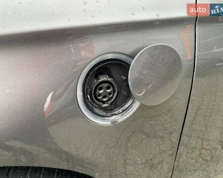 Серый Форд Фьюжн, объемом двигателя 2 л и пробегом 231 тыс. км за 11500 $, фото 4 на Automoto.ua