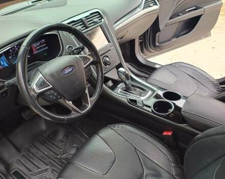 Сірий Форд Фьюжен, об'ємом двигуна 2 л та пробігом 231 тис. км за 10900 $, фото 39 на Automoto.ua